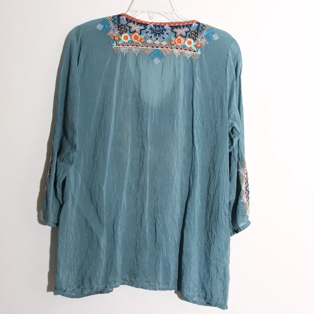 Johnny Was Maya Embroidered Blouse Top Shirt Teal Floral V-Neck Size Medium - Picture 10 of 10